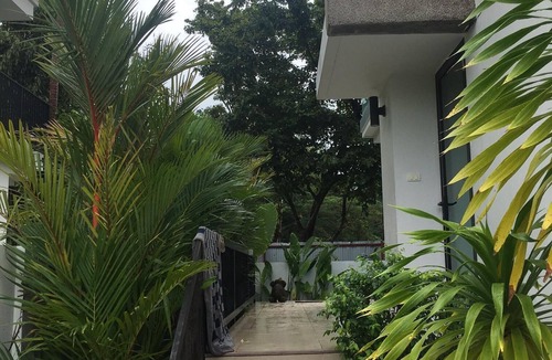 Kathu House | Holiday House with Pool right next to fairways on Golf Course