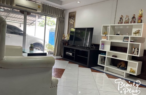 Lumphini House | Home rama4 near bts thong lor