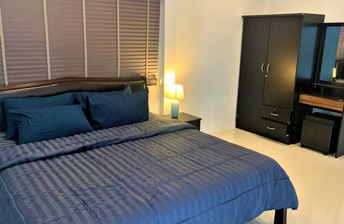 Kamala House | Homely 1 BR Residence | Balcony | Kitchen | Wi-fi