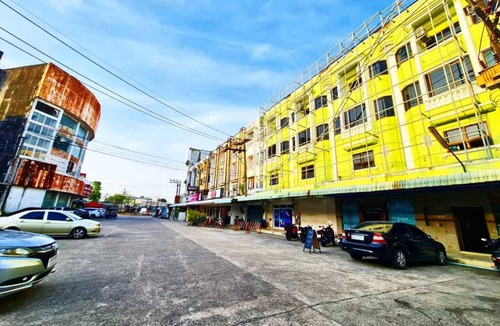 Talat Nuea Hotel | Hotel ∙ 8 guests