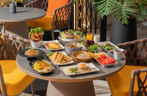 Ratchathewi Hotel | Hotel Bangkokian