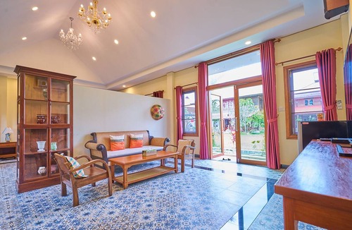 Mae Hia Hotel | HueanKhamHom Resort