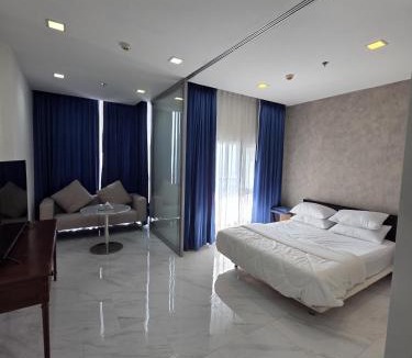 Khlong Tan Apartment | Hyde Sukhumvit11 Bangkok Near-Bts Nana