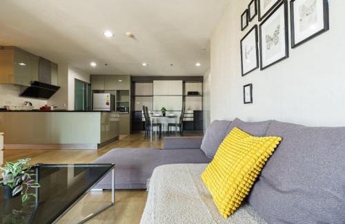 Rama 9 Apartment | Internet celebrity train night market swimming pool free WiFi mrt 100m