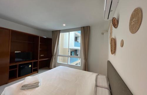 Chalong Hostel | Investing In Phuket
