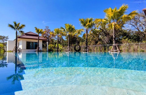 Phen Hotel | Isan Golf & Adventure Hotel