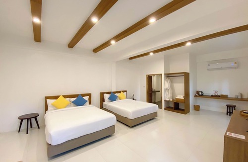 Sichon Hotel | Issara Beach Resort