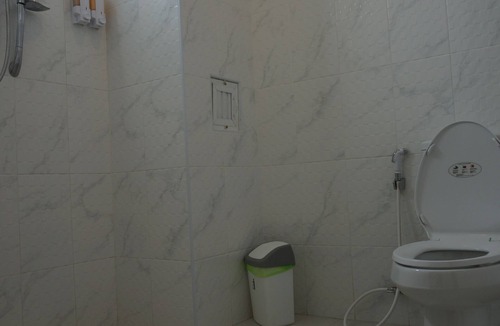 Kata Hotel | Kata Beachwalk Hotel and Bungalows