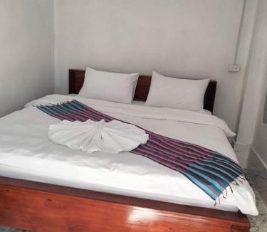 Pakbeng House | Khamfong Guesthouse
