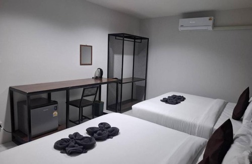 Khlong Sok House | Khao Sok Station Hotel 109