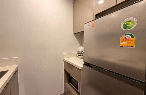 Rama 9 Apartment | King Bed w/Separate Living Room and Kitchen