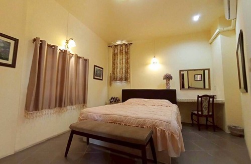 Phetchaburi Hotel | Kireeya Villa