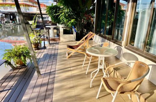 Rat Burana Ski Chalet | Kirin Riverside Homestay with AC, WiFi in Bangkok
