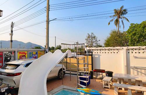 Muang House | Konijiwa Bangsaen Private Pool Karaoke BBQ