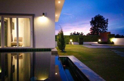 Hin Lek Fai Villa | L.A. Pool Villa Huahin