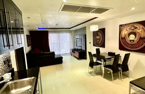 Patong Condo | L08 Penthouse Suite, Modern Condo On Bangla Road