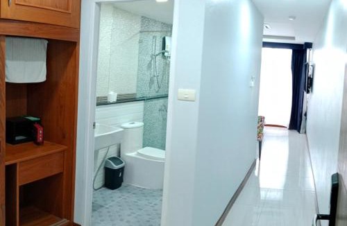 Nanai Road Hotel | La Capannina Hotel Patong