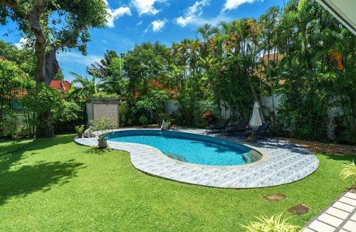 Ban Saiyuan Villa | La Romanee - Large 3BR Tropical Garden
