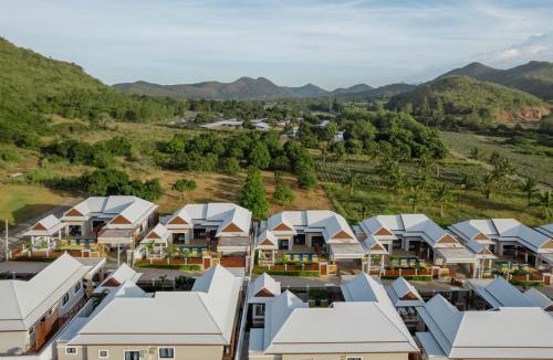 Pak Nam Pran Villa | laboon pool villa Pranburi