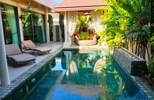 Laguna Villa | laguna chilling house