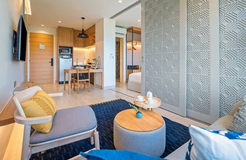 Laguna Condo | Laguna Lakeside Residences 1BR B3 Road side