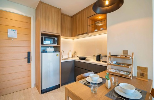 Laguna Condo | Laguna Lakeside Residences 1BR B3 Road side
