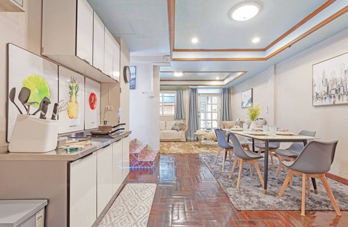 Khlong Tan House | Large House in the Middle of Sukhumvit 22 for Family