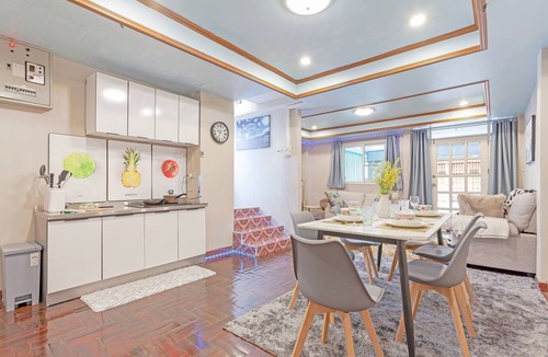 Khlong Tan House | Large House in the middle of Sukhumvit 22 for family