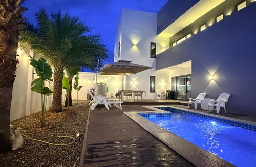 Vientiane Prefecture Villa | LaViena pool villa 라오스 풀빌라