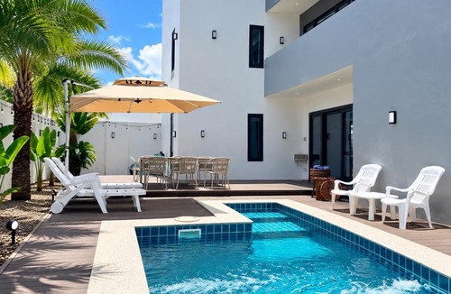 Vientiane Prefecture Villa | LaViena pool villa 라오스 풀빌라