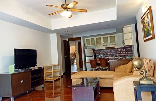 Embassy District Hotel | Le Vanvarothai Saladaeng Residence