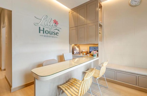 Khao San Hostel | Lily House Hostel
