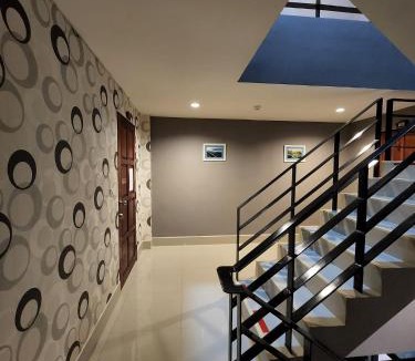 Hat Yai House | Little Bear Guest House and Restaurant