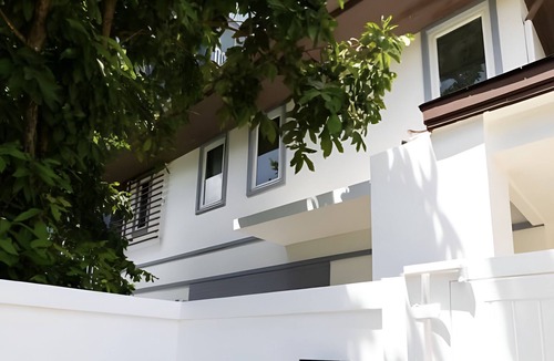Kamala Apartment | Lovely studio with AC in charming Tambon Kamala