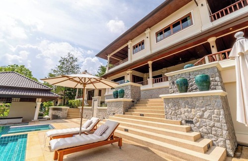 Choeng Thale Villa | Luxurious 6-bedroom Villa Retreat With 25M Pool, Games Room, Pool Bar - PHUKET
