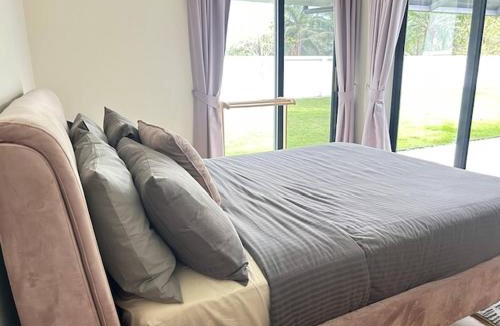 Pranburi House | Luxurious Bed Breakfast Stay in Unique Villa
