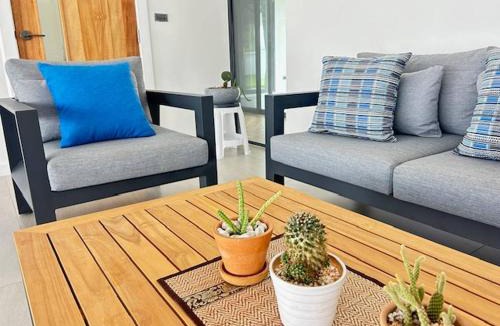 Pranburi House | Luxurious Bed Breakfast Stay in Unique Villa