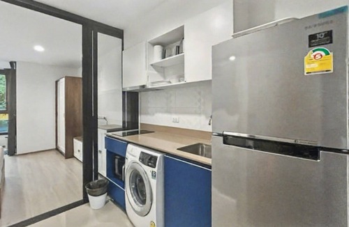 Phuket Apartment | Luxurious Studio Apartment in Central Phuket with Pool View
