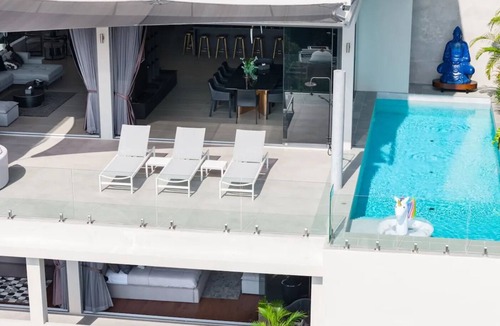 Bophut Villa | Luxurious 5-bedroom villa in Plai Laem with sea views, saltwater pool, and daily maid service