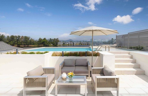 Choeng Thale Apartment | Luxurious Beachfront Penthouse