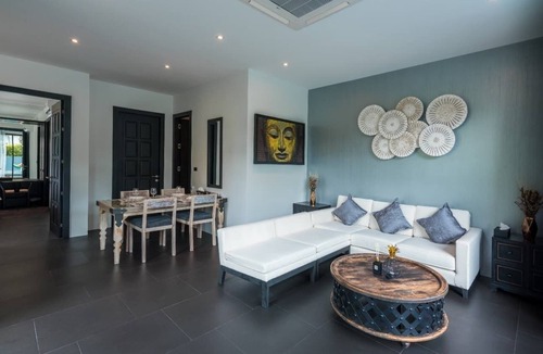 Chalong Villa | Luxury 1 Bedroom Private Pool Villa At Chalong