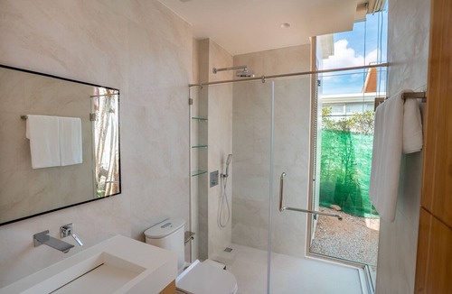 Bang Tao Villa | Luxury 4BR Pool Villa Bang Tao