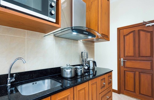 Jomtien Villa | Luxury 4BR pool villa Pratamnak Soi5 - 50m to beach