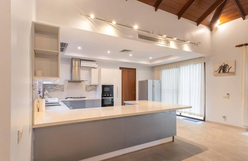 Cherngtalay Villa | Luxury 4BR Villa with Private Pool & Jacuzzi