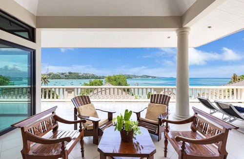 Wichit Villa | Luxury Beachfront Tai Pan Villa