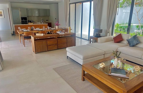 Thep Kasattri Villa | Luxury brand new villa with maid Anchan Tropicana
