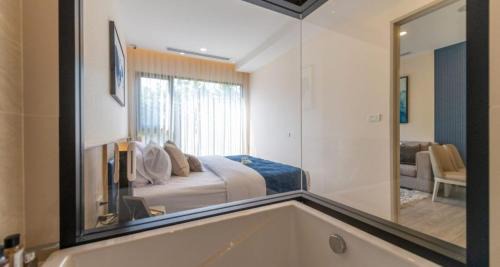 Khlong Toei Nuea Apartment | Luxury Central Asok/Terminal 21 Convenient for Grand Palace and MRT/BTS
