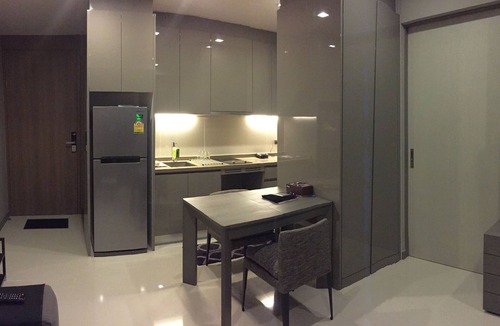 Silom Condo | Luxury & Cosy stay at Central Silom