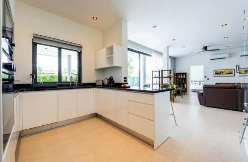Hua Hin Villa | Luxury Modern 6 Bed Private Pool Villa (LLW)
