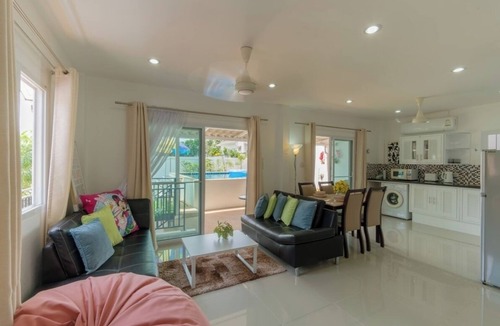 Chalong Villa | Luxury private pool villa
